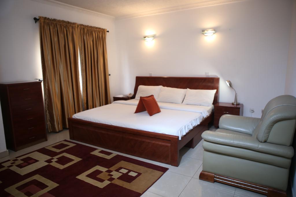 The Habitat Suites International Lagos Exterior photo