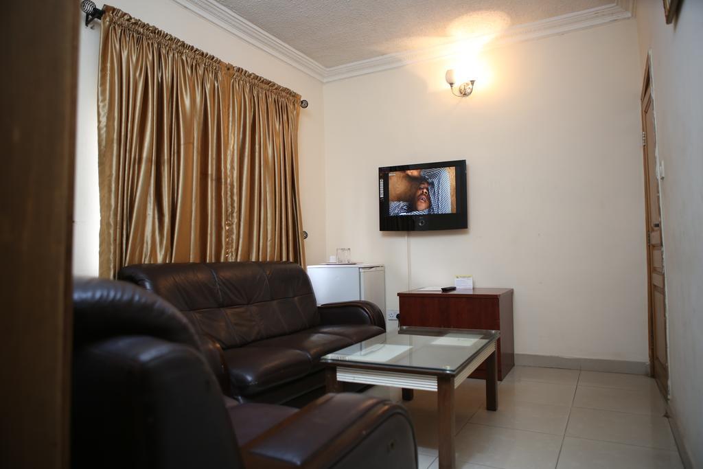 The Habitat Suites International Lagos Room photo