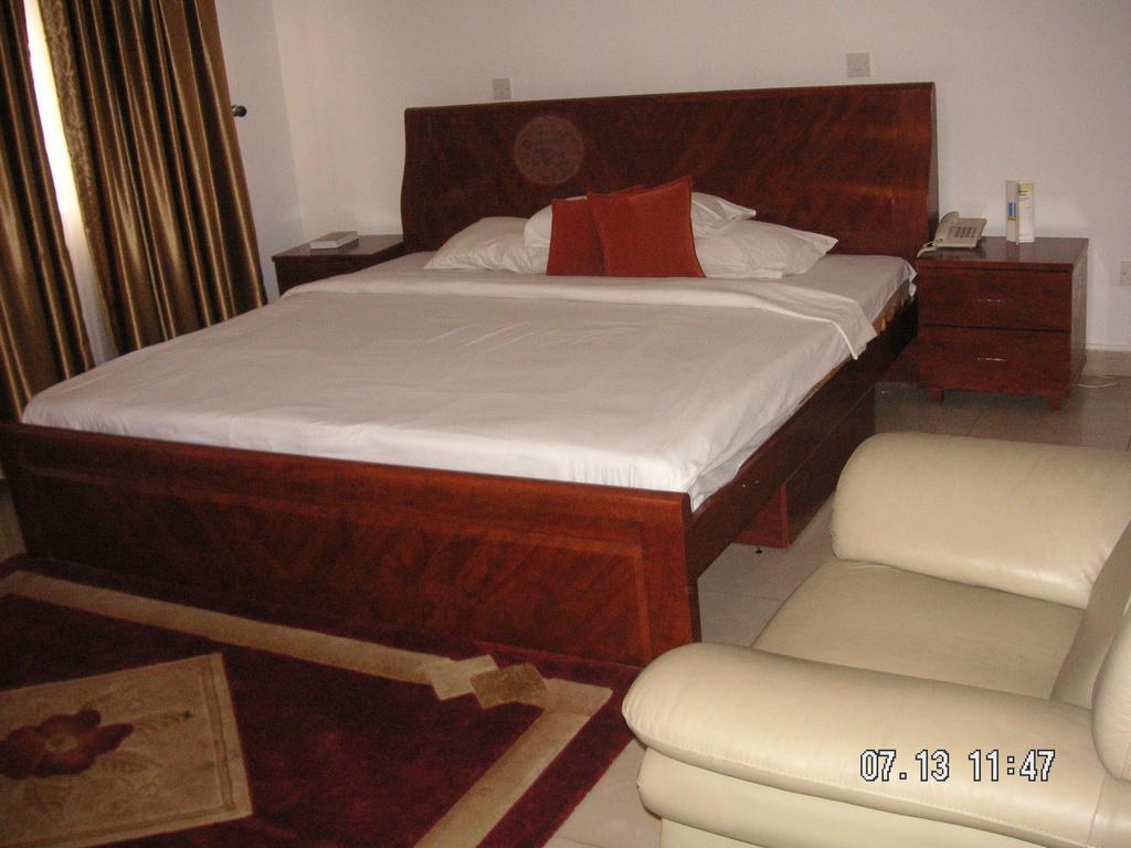 The Habitat Suites International Lagos Room photo