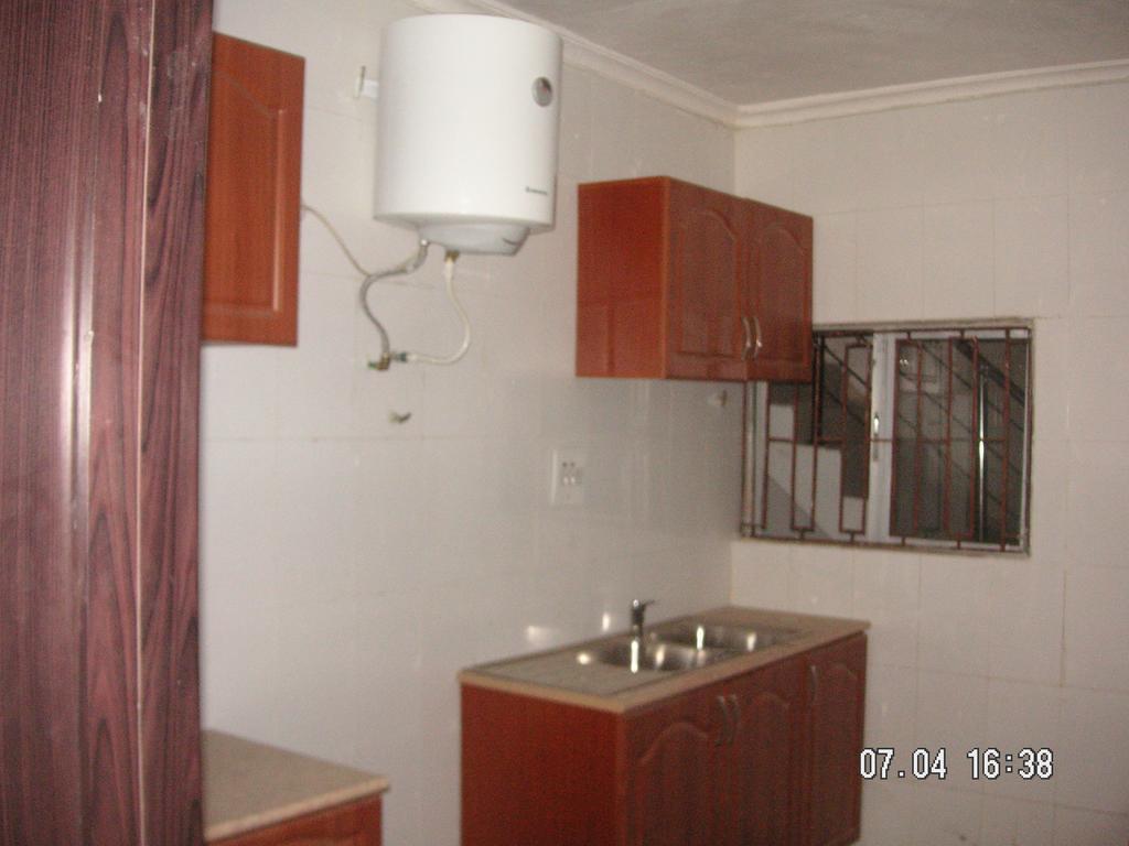 The Habitat Suites International Lagos Room photo