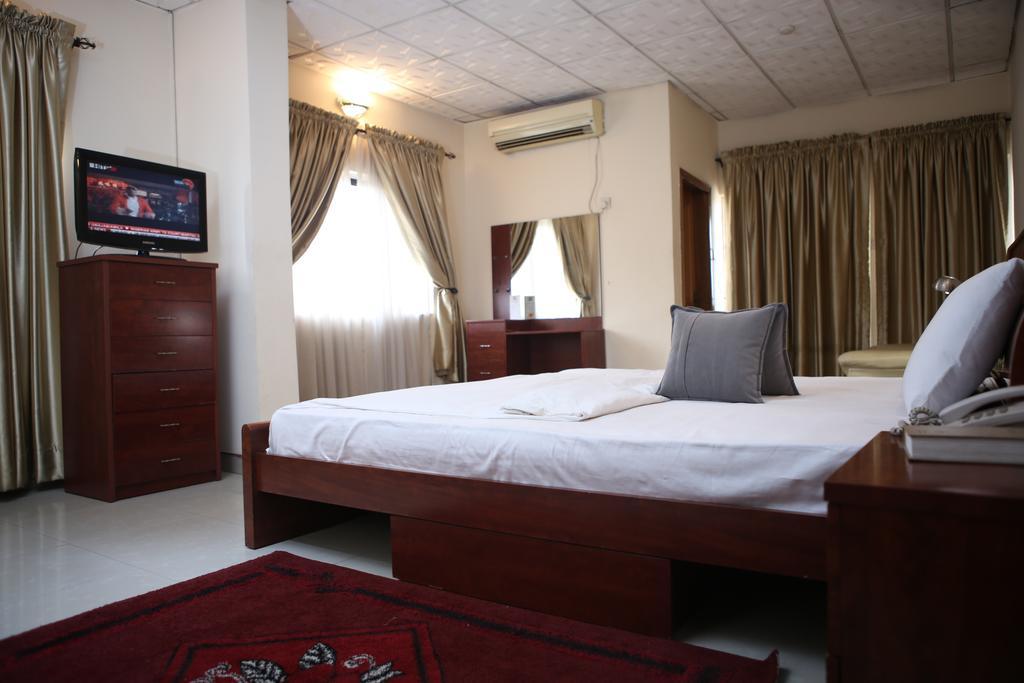 The Habitat Suites International Lagos Room photo