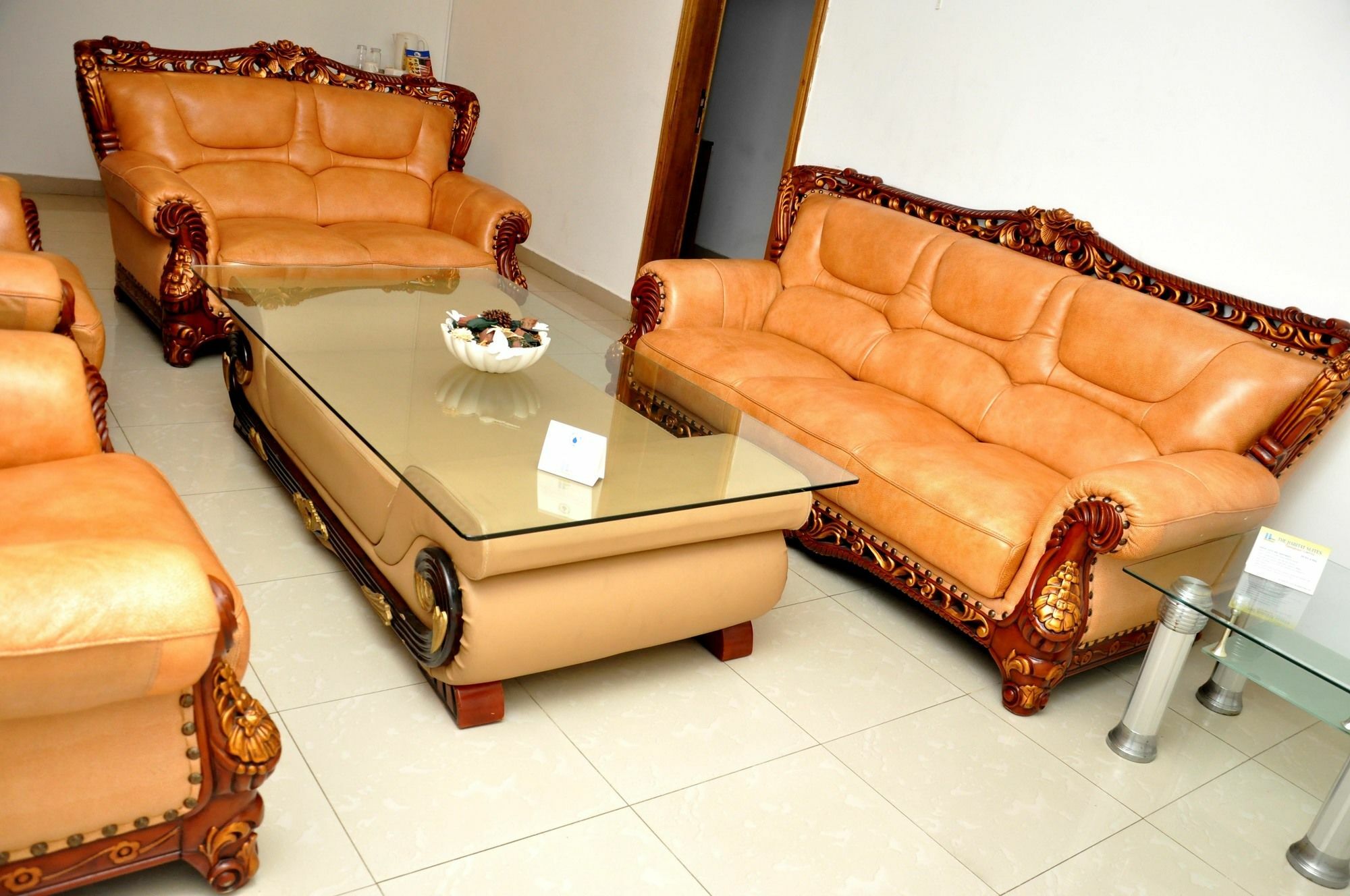 The Habitat Suites International Lagos Exterior photo
