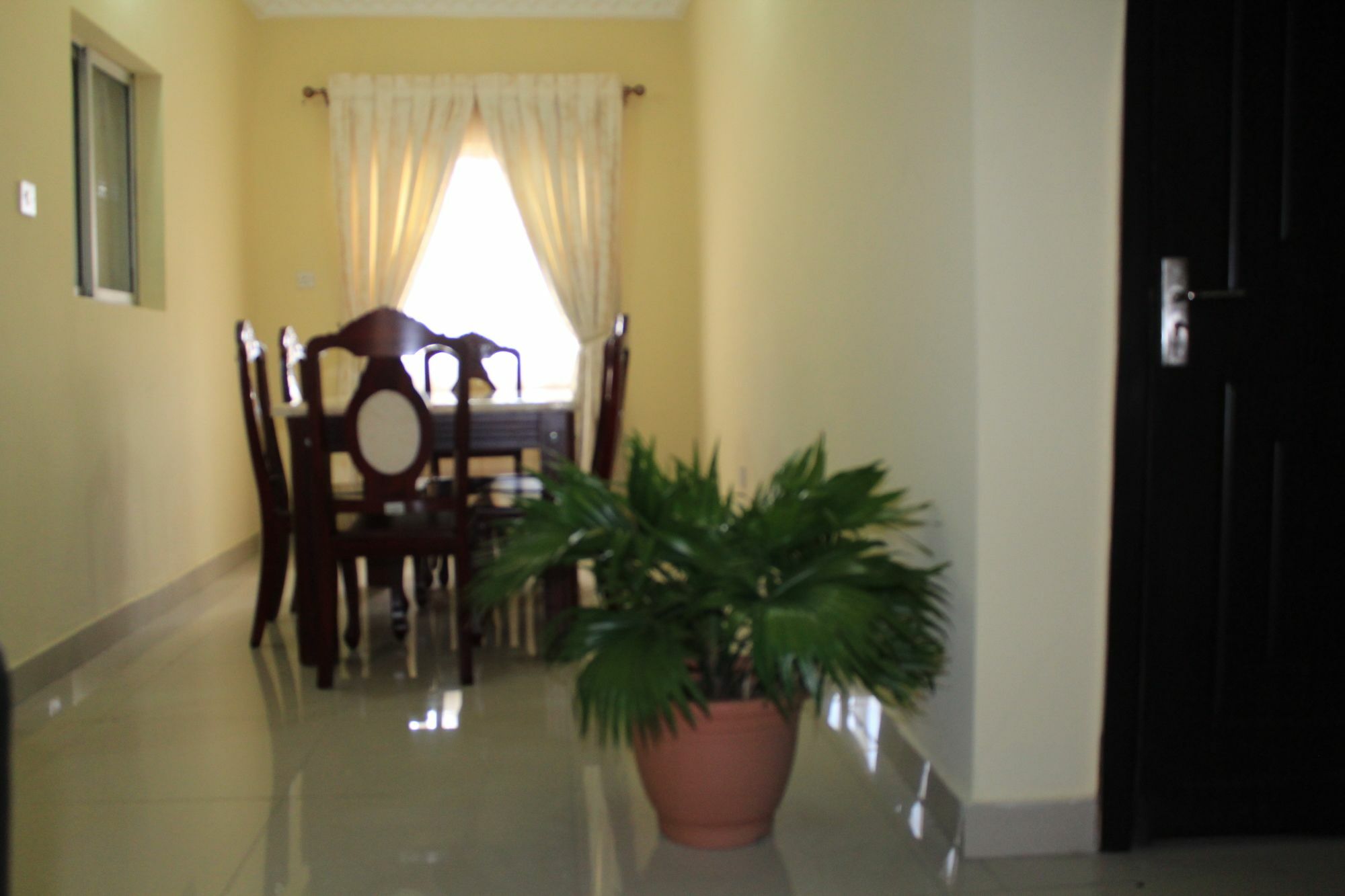 The Habitat Suites International Lagos Exterior photo